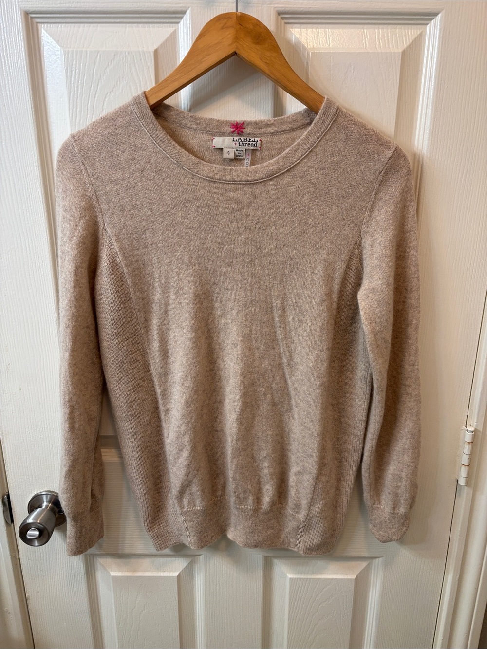 Label + thread Crewneck Sweater in Taupe cashmere size small